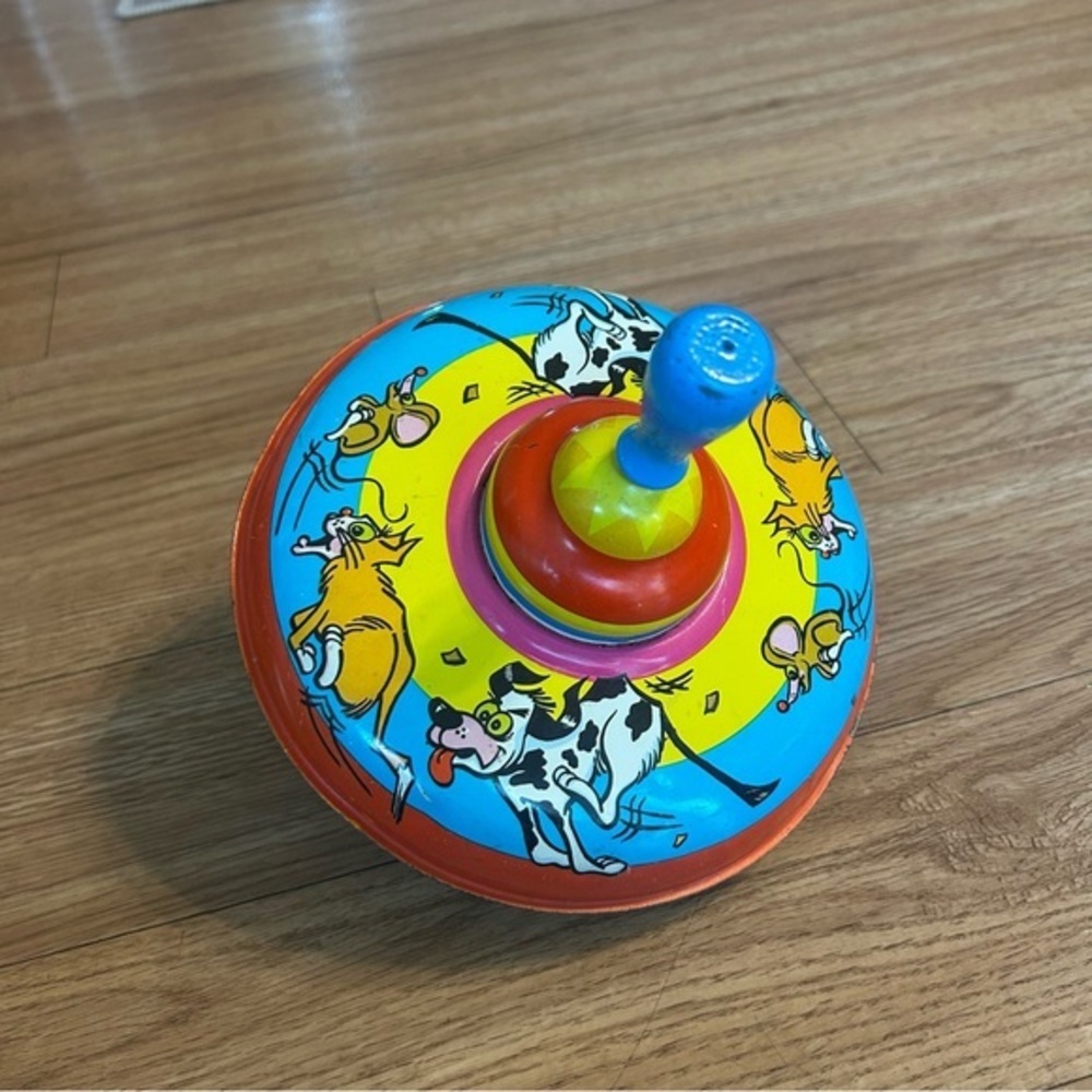 Vintage Rustic Ohio Art Metal Spinning Top Toy - dog, cat, mouse chasing scene